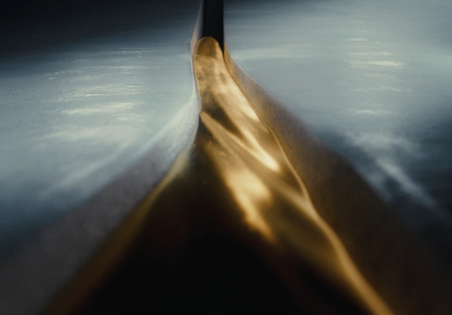 Unbroken_Fluids_Close